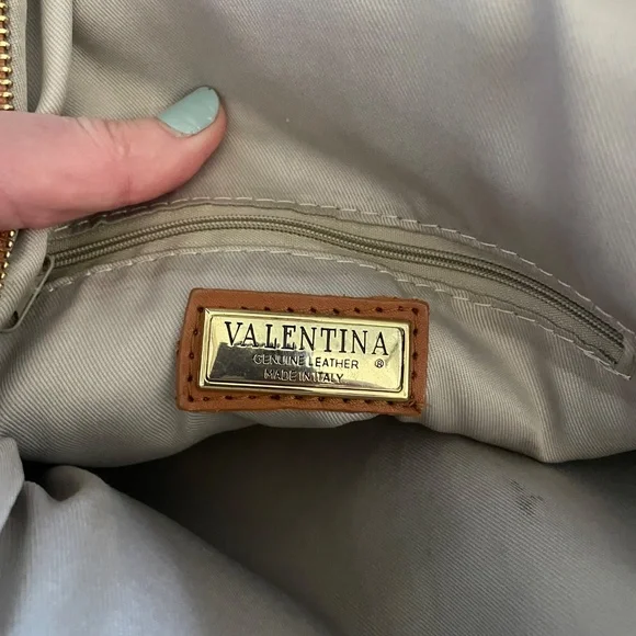 Valentina leather backpack/crossbody bag - Picture 6 of 6